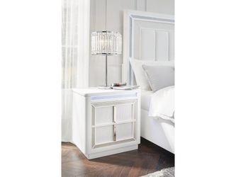 Chalanna White Nightstand