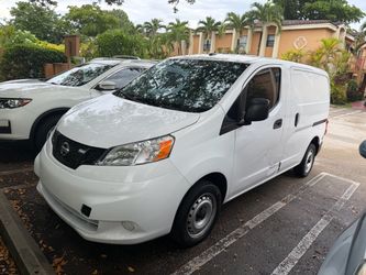 Nissan nv200