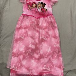 Girls Barbie Nightgown Size 4/5
