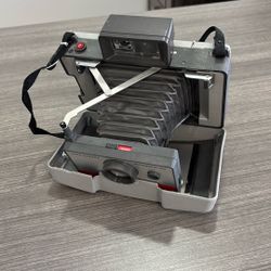 Vintage Polaroid Automátic Land Camera