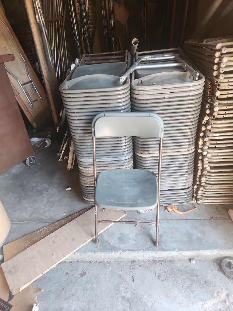 Folding Chairs 