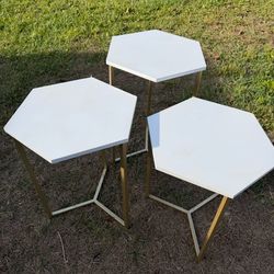 Set of three Nesting tables Walker EdisonWhite Gold Hexagon