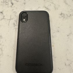 iPhone XR With Case - Like New - NO SIM RESTRICTIONS