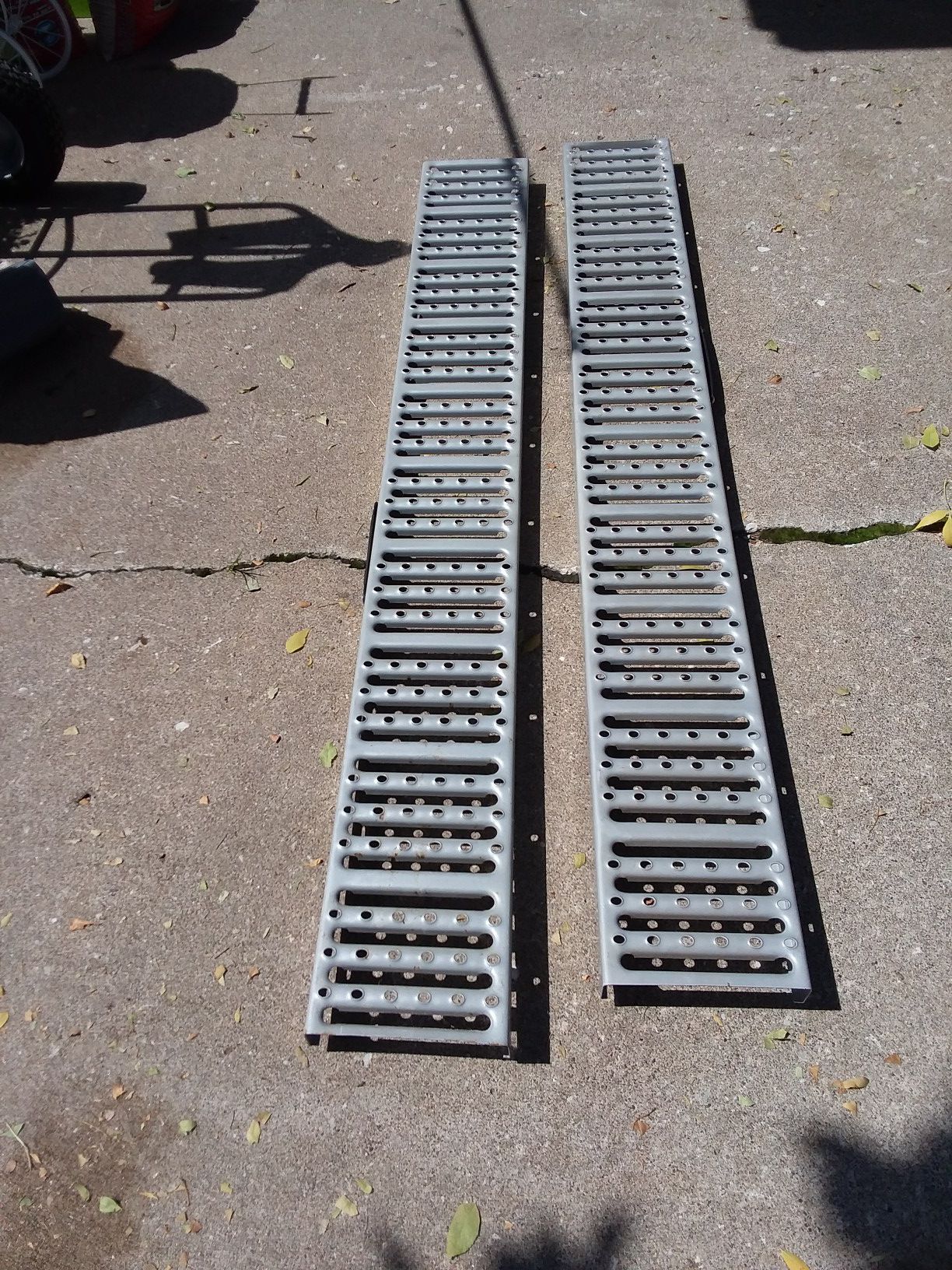 Larin steel loading ramps