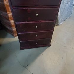 Chest With 5 Drawers 220