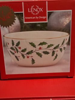 Lenox Holiday bowl new with box