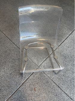 Clear chair