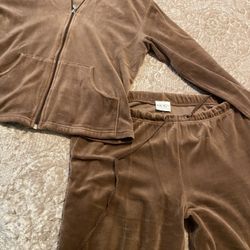 Women’s/teens Velour Outfit 