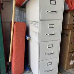 4 Drawer File Cabinet- Works Excellent 