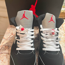 Jordan 5 Black Metallics