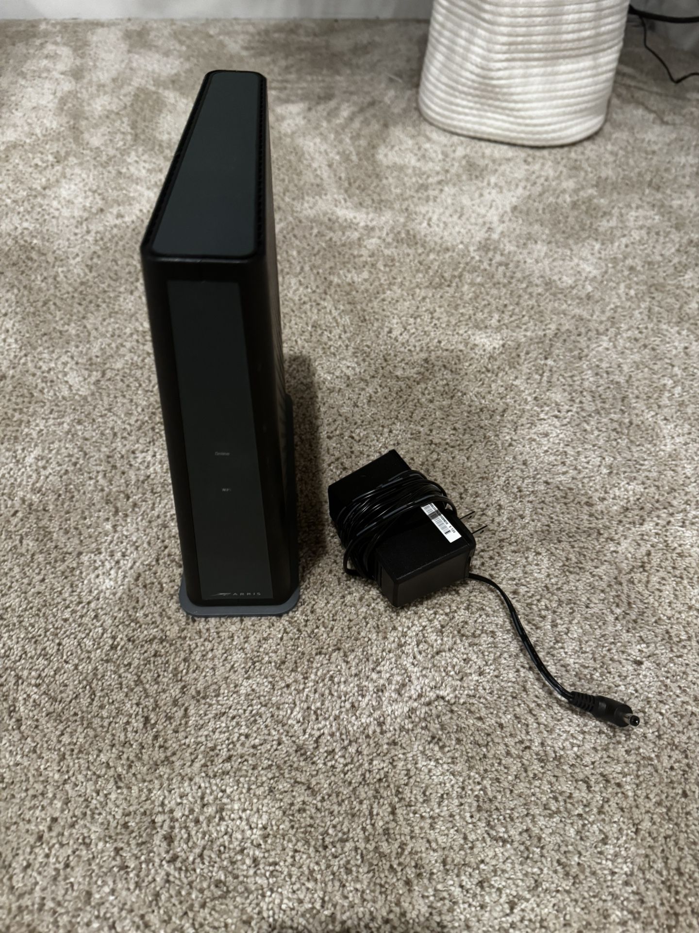 Arris DG3450 Docsis 3.1 Cable Gateway Modem/Router Black