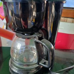 Mini Coffer Maker
