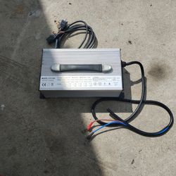 Battery Charger 