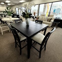 5Pc Dining Table Christmas Special Offer 