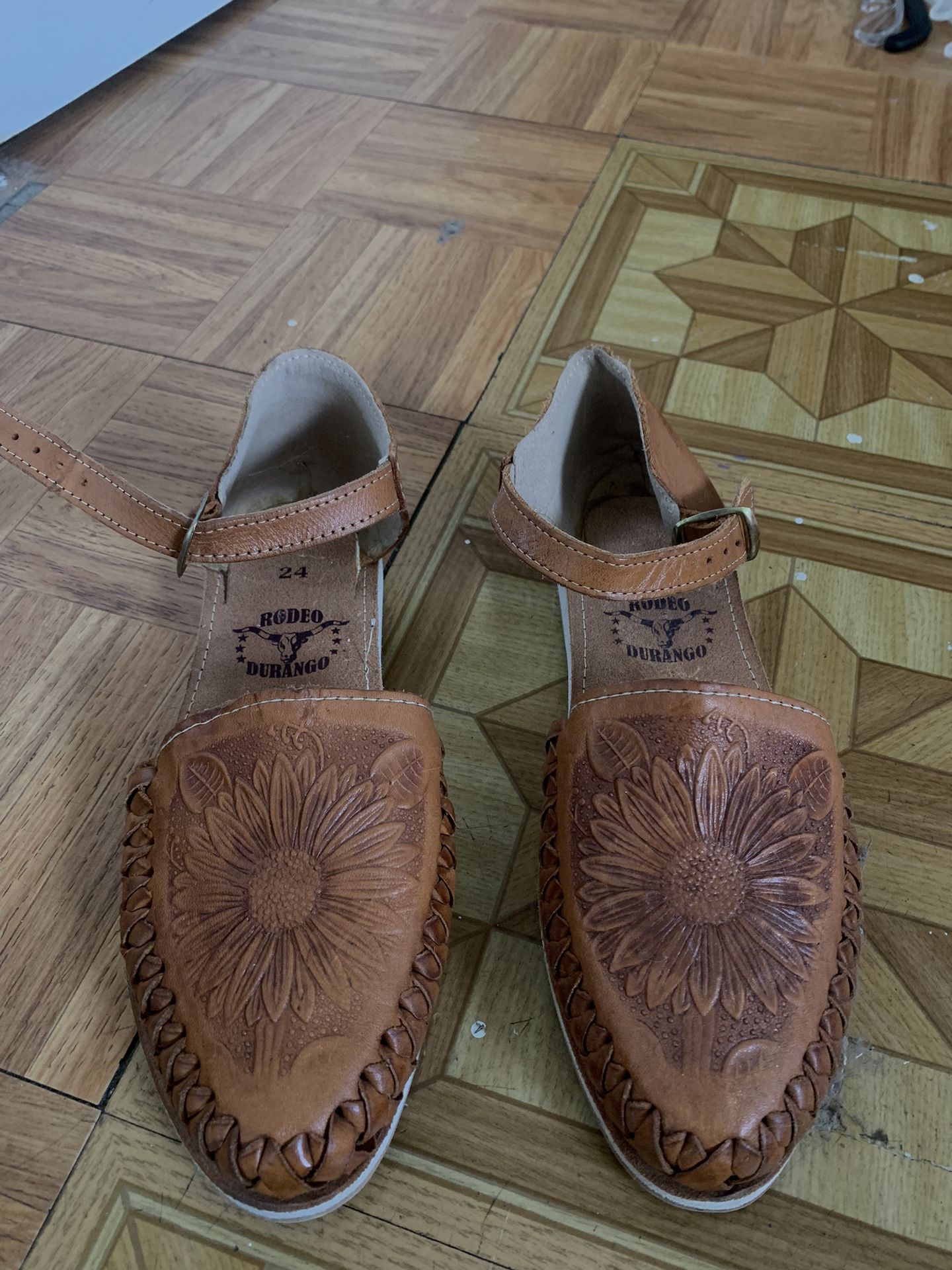 women’s sandals huaraches