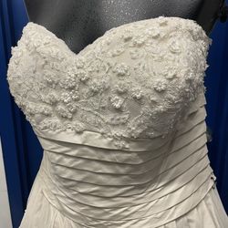 Wedding Gown, Ivory, Size Fits Like A Sz 20, Ghent 