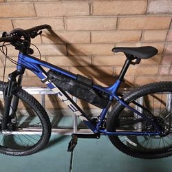 TREK Marlin 5 (Large Frame 29")