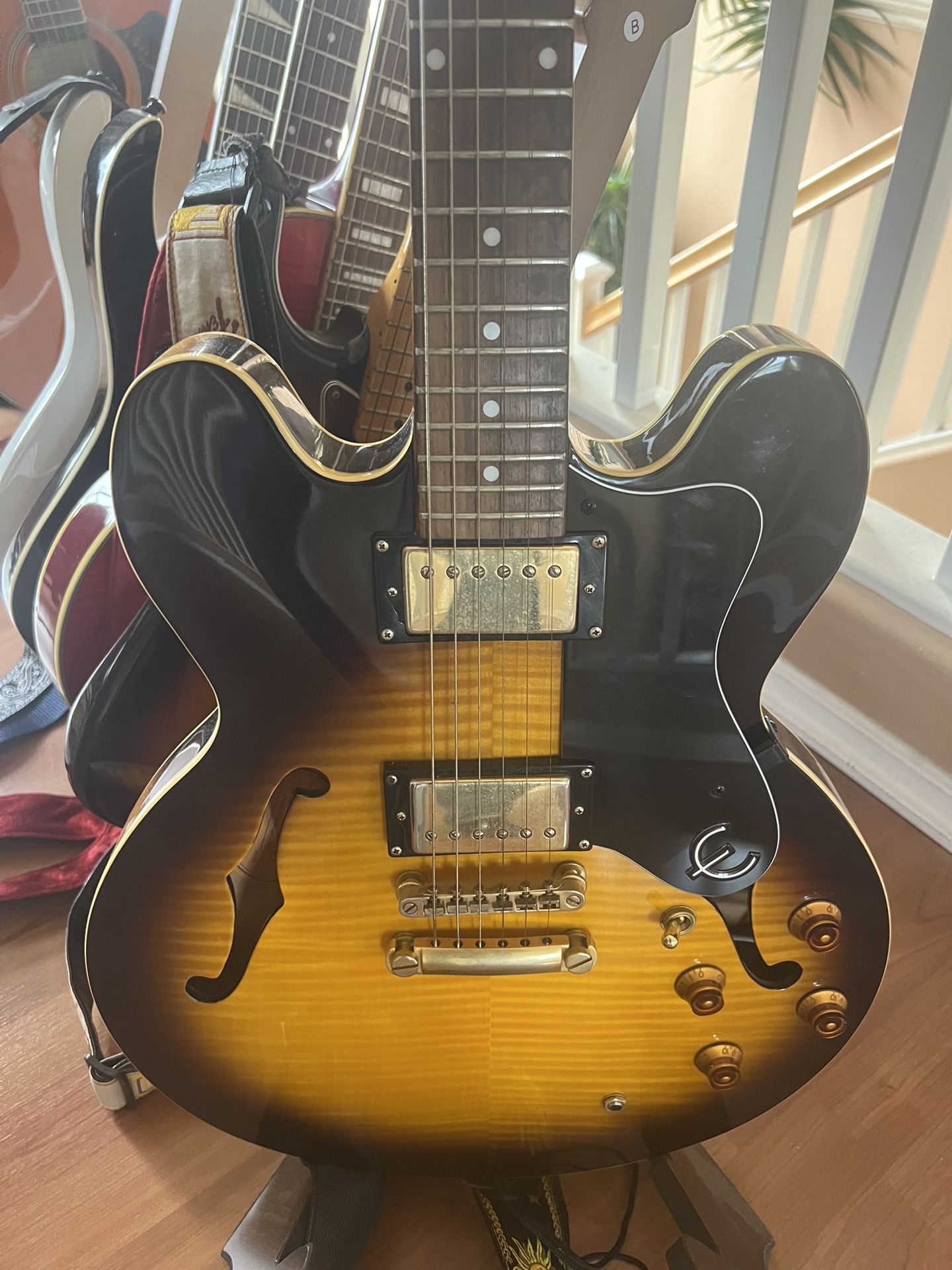 Epiphone Dot Deluxe (Flametop vintage sunburst)