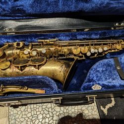 Vintage 1942-43 King Zephyr Alto Saxophone 