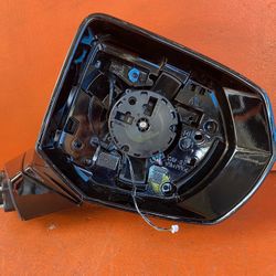 2021 - 2024 Chevy Tahoe GMC Yukon Passenger Right Side View Mirror OEM (contact info removed)9