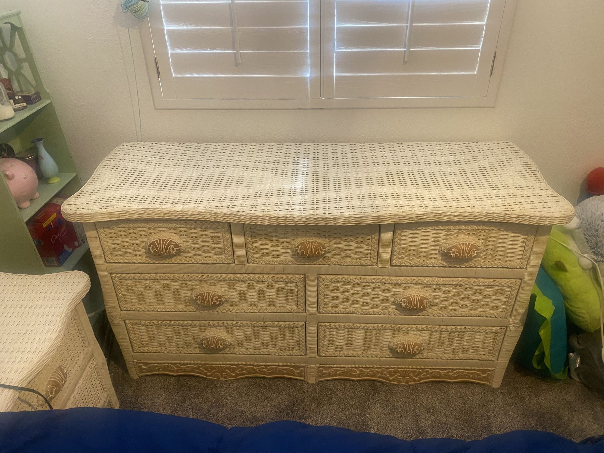 Wicker Dresser, 2 Night Stands and 2 Mirrors