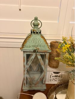 Farmhouse lantern