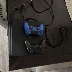 Play Station 4 