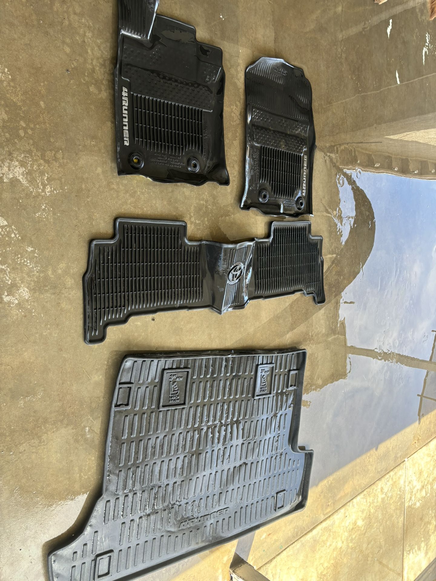 Toyota 4Runner Mats, 5th Gen