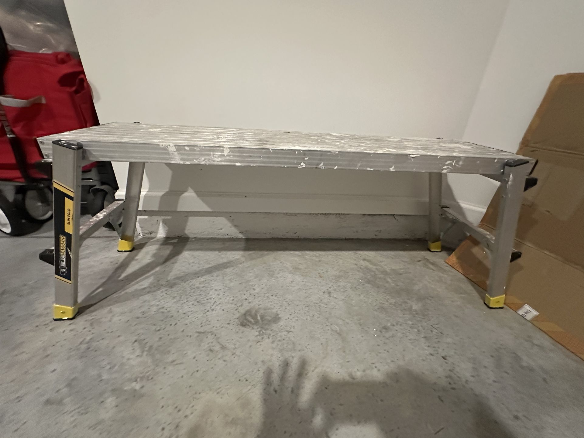 Gorilla Ladder Slim Fold Platform