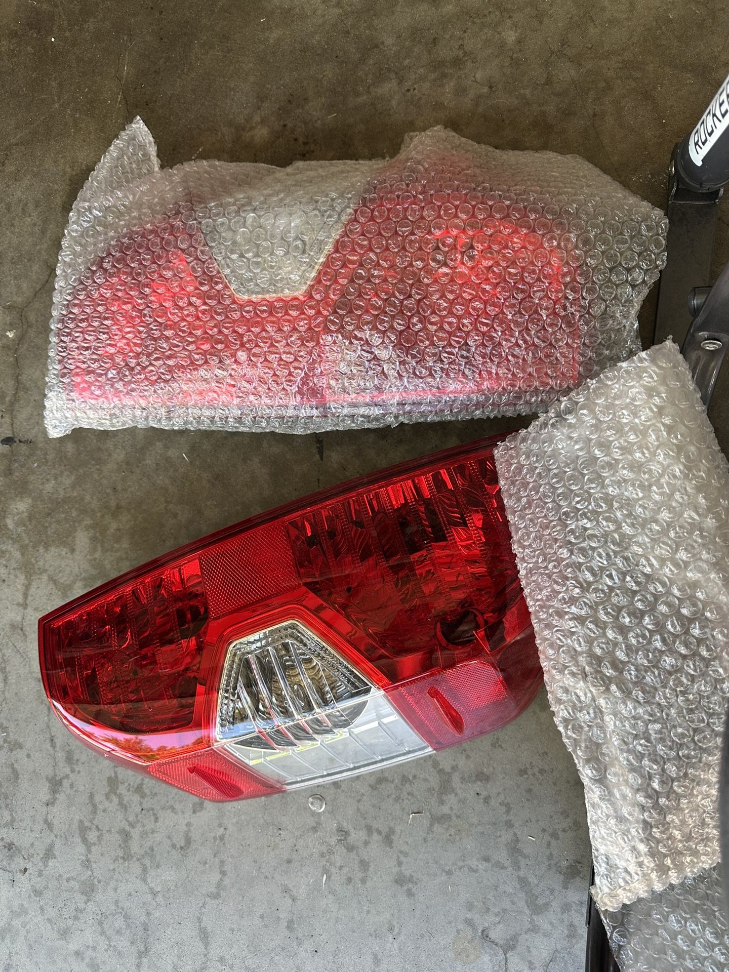 Taillights For A Tundra