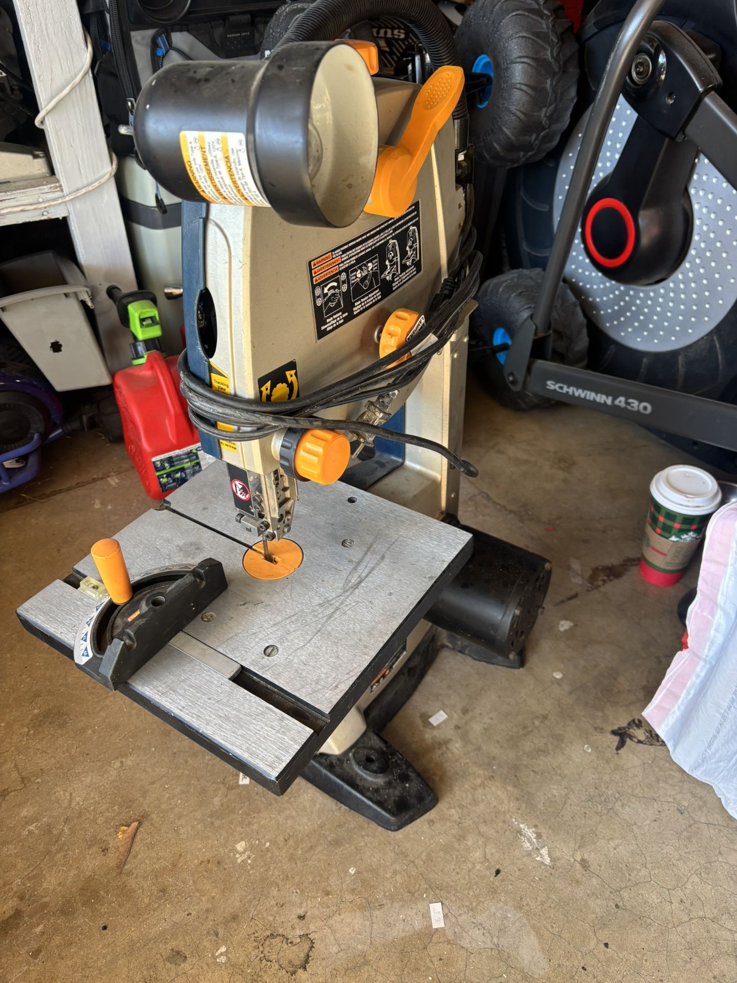 Ryobi 9in Bandsaw
