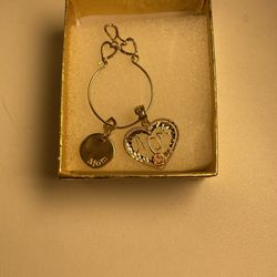 14 Karat Gold “mom” Charm Vintage