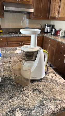 Hurom Slow Juicer – Works Great – Made in Korea