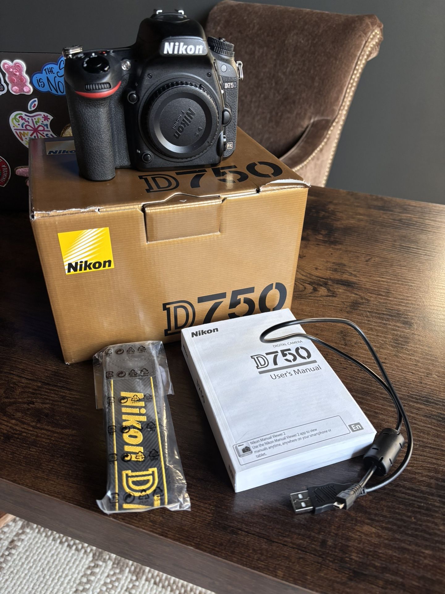 Nikon D750 DSLR Camera