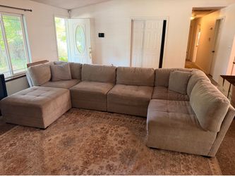 FREE LARGE 6 PC SECTIONAL