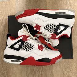 Jordan 4 Retro Fire Red 