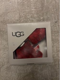 New UGG Fuzz Yeah Slides – Red – New in Box
