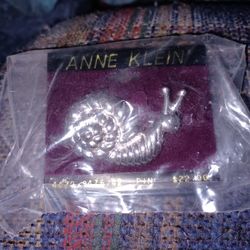 Anne Klein Pin 