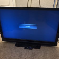 40 Inc Vizio Roku Tv Works Amazing Just A Little Dusty Easy Clean Need It Gone