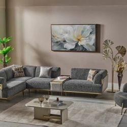 OM• $38 Initial • Brand New,// 4 Piece Sectional// Brand New Couch 