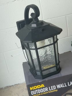 OUTDOOR LANTERN LIGHT MOUNT