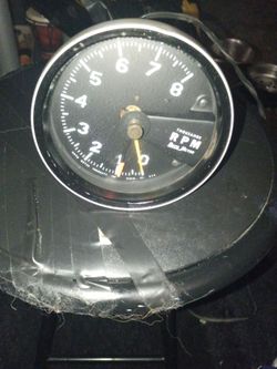 Auto Meter Tachometer RPM Gauge