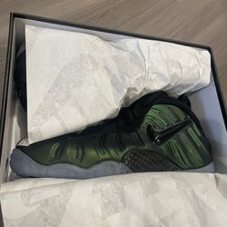 DS Nike Air Foamposite Pro — Pine — Size 12