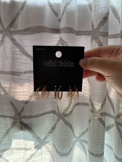 Woman earrings $3