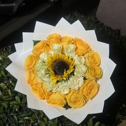 Ramos de Flores amarillas yellow flower bouquet