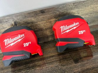 25 ft  Milwaukee tape measures