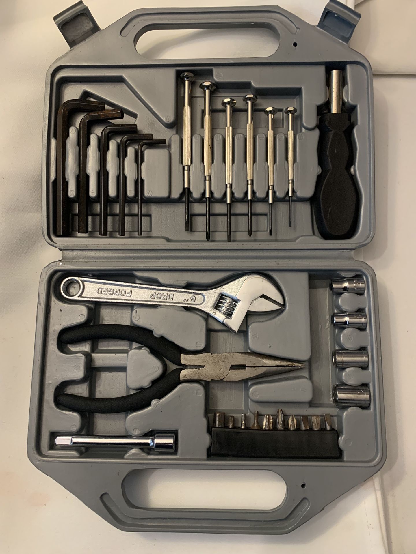 Allied Tools 29-piece tool set