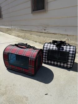 Small pet carrier
