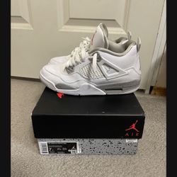 VNDS JORDAN 4 WHITE OREO SIZE 7Y