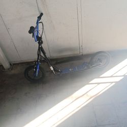 Mongoose Scooter 